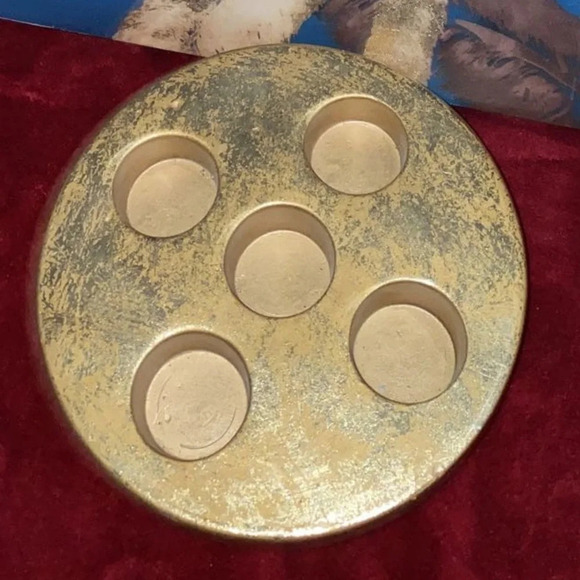 Luxury Gold tone canvas print and candle holder set - Picture 3 of 3